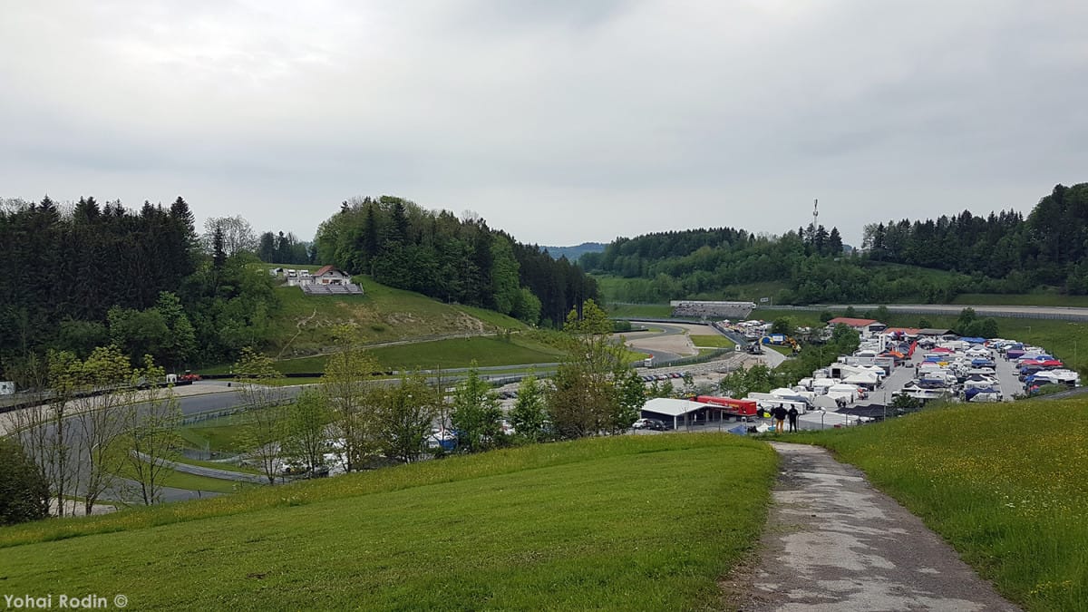 After spending a very enjoyable first day at the racetrack, I returned for the second (and final) day, which was Sunday – an all racing day. Read on for impressions [&hellip;]