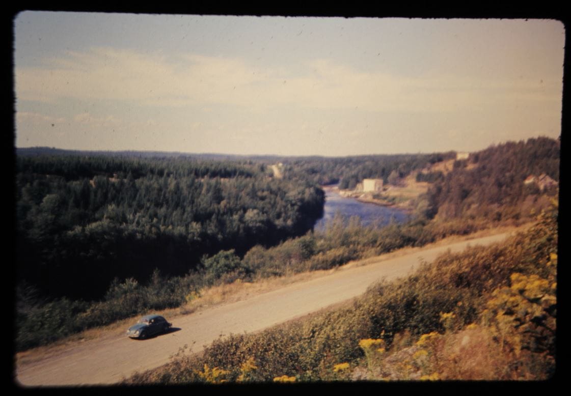 As I’ve mentioned before, recent events have given me cause to dive into the vaults of old family photos. This one was a bit of a surprise for me, perhaps [&hellip;]