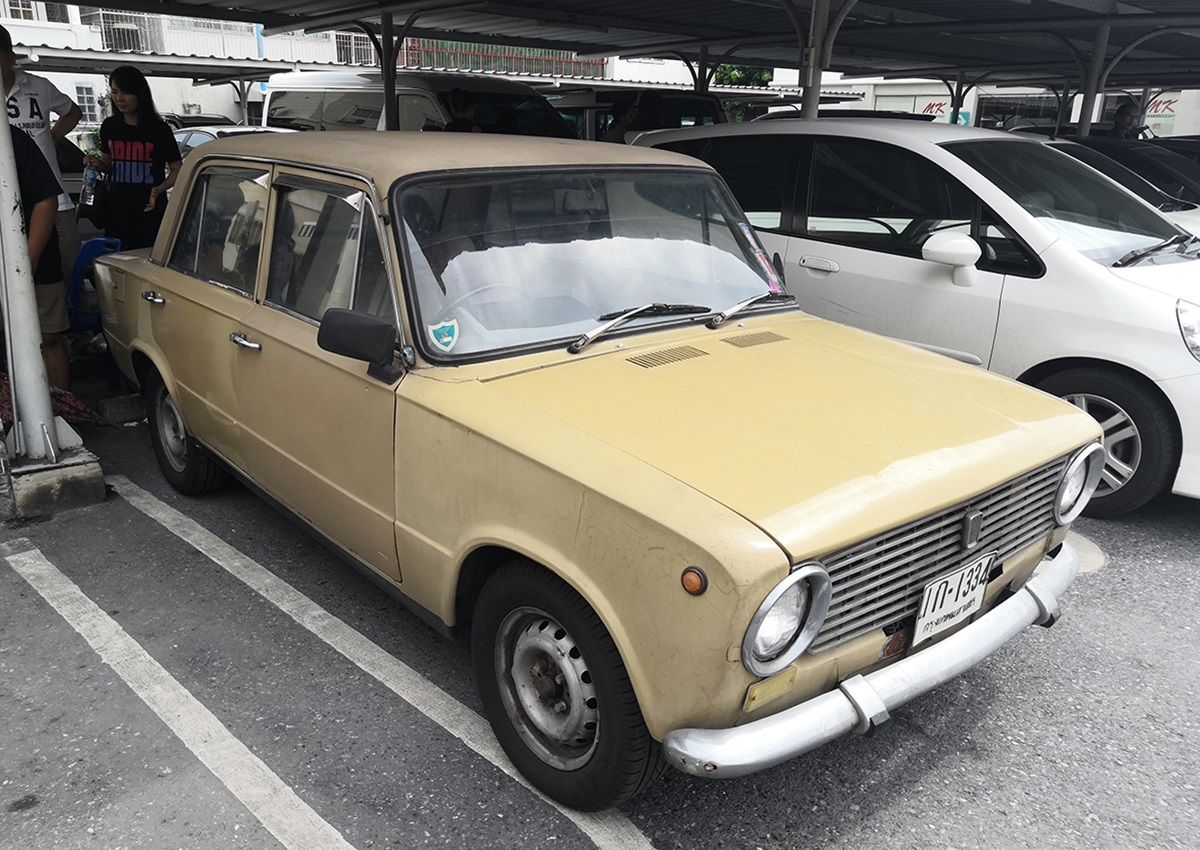 (first posted 8/5/2019)         When is the last time you saw a real legend out on the street? When I encountered this little critter in Bangkok the other [&hellip;]