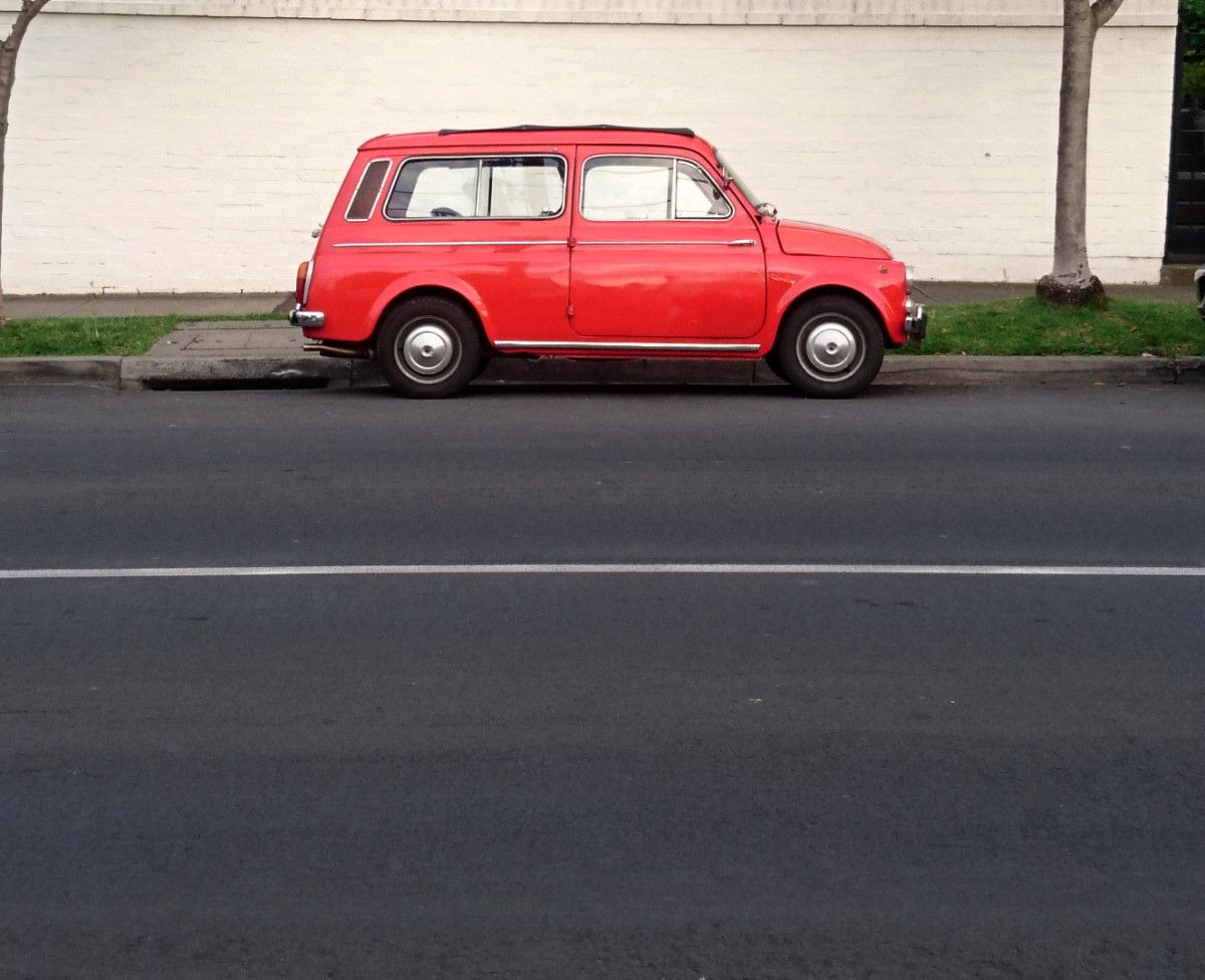 We’ve run more than enough shots pointing out how bloated today’s cars are, but hey when it’s a Fiat 500 Giardiniera we can always go another.