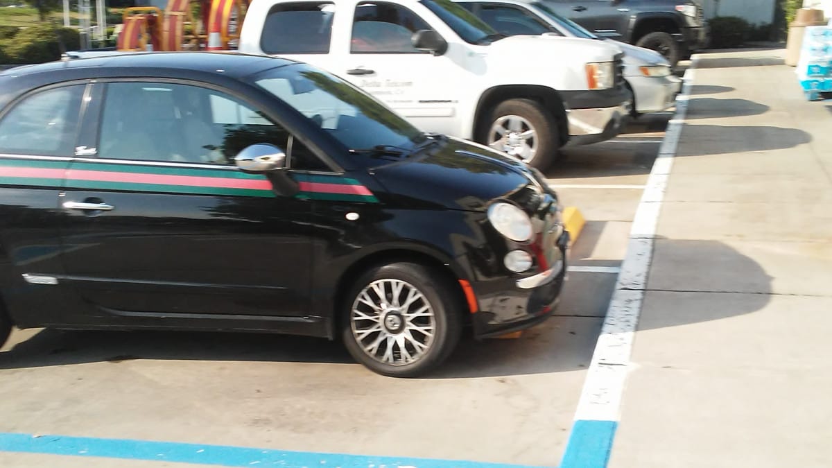 I frequently visit a local 7-11.  Another one of their regular customers is a pretty lady who owns this nice Fiat 500 Gucci edition.  When I first saw it, the [&hellip;]