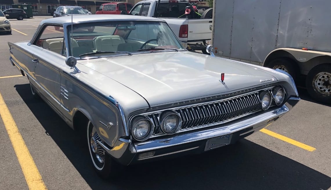 There was a large outdoor car show in our area last Saturday, although I didn’t attend it was a fun day to drive around running errands because old cars were [&hellip;]