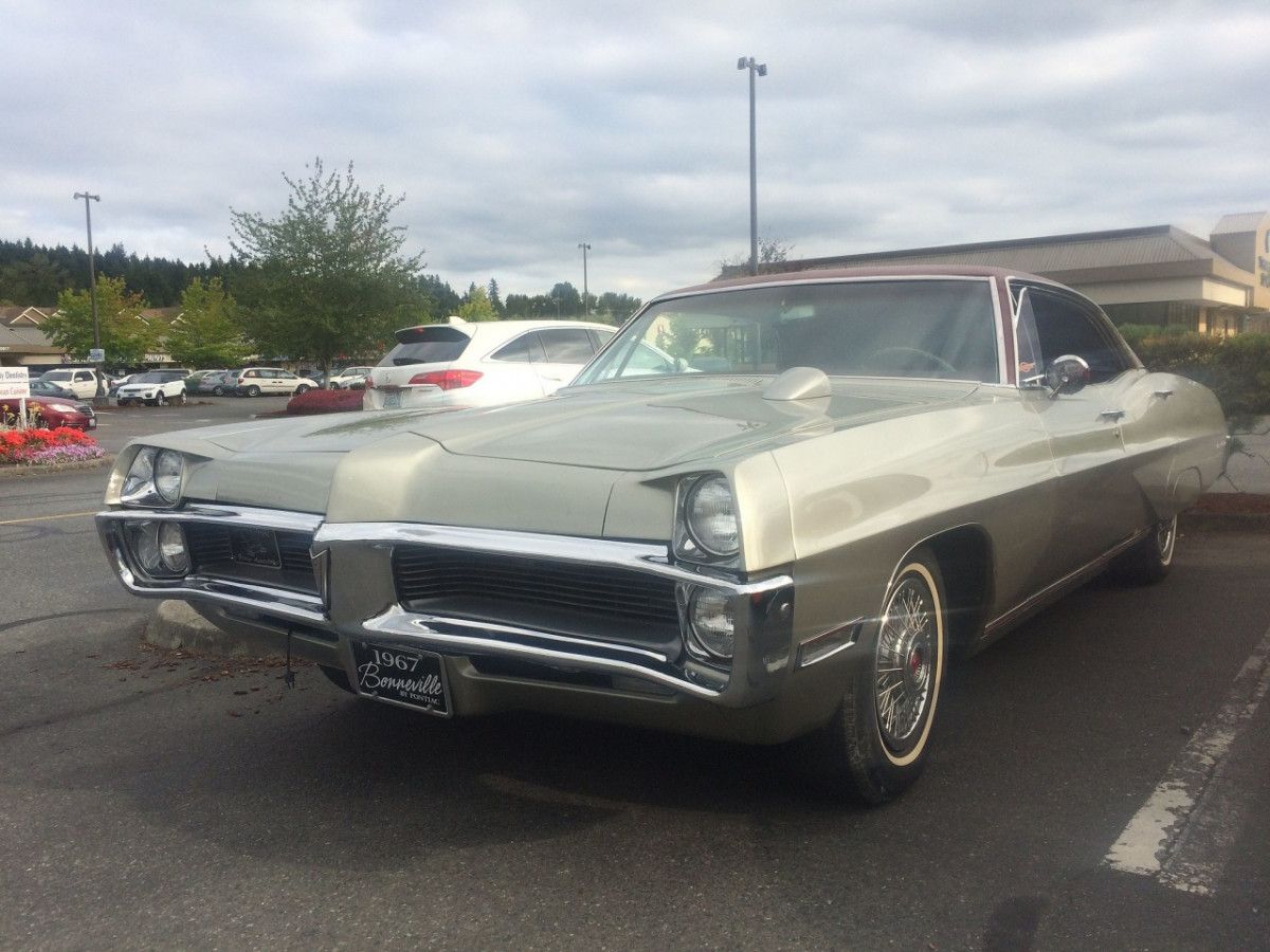 1967 Pontiac Bonneville 01