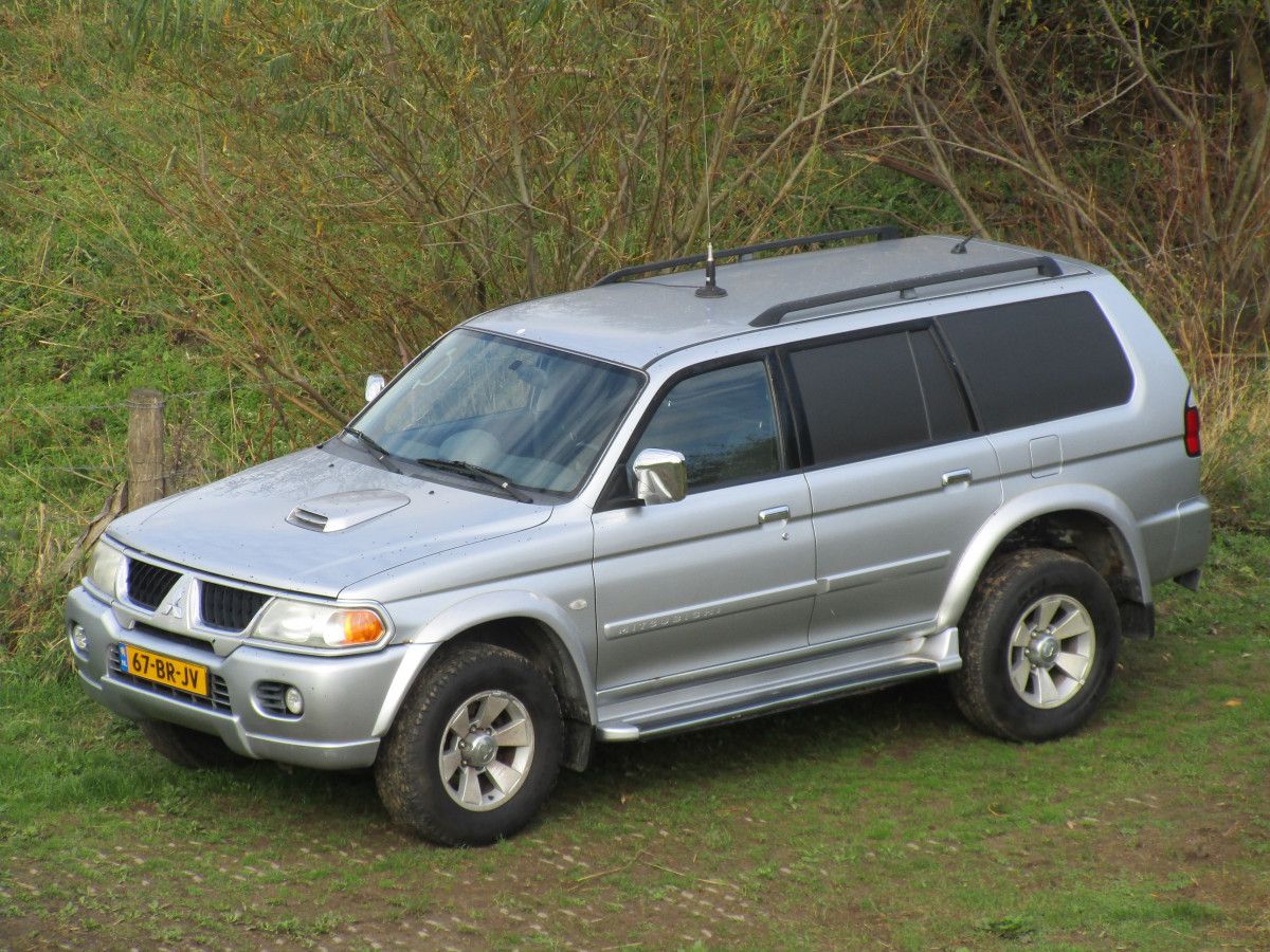 2004 Mitsubishi Pajero Sport 2.5 TD GLS – Forget Sport, It's All About Utility 1 Photo of a silver 2004 Mitsubishi Pajero SUV