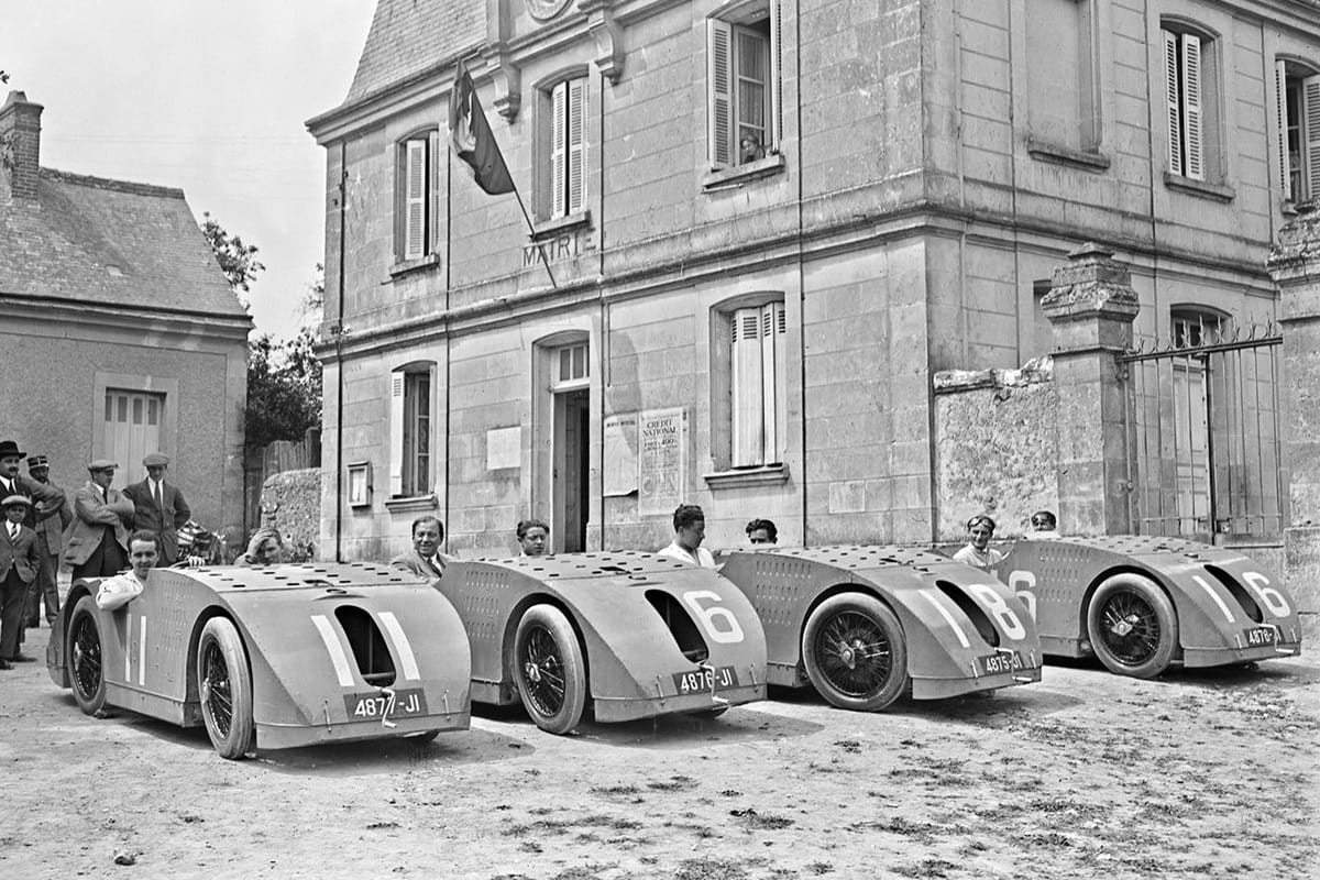 Pontoon Fenders: An Archeology (1920-1945) 16 1923 bugatti t32 tank2