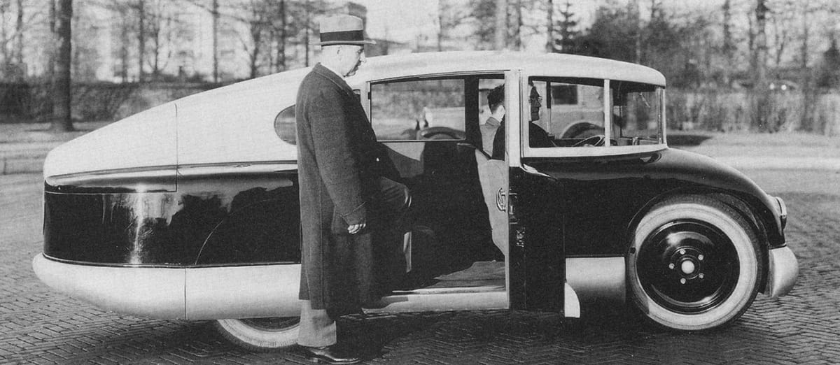 Pontoon Fenders: An Archeology (1920-1945) 15 1928 Martin