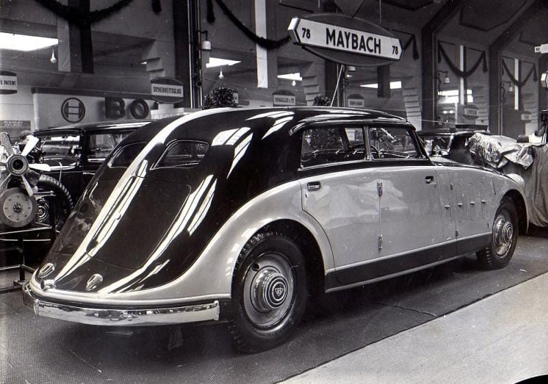 Pontoon Fenders: An Archeology (1920-1945) 31 1932 maybach zeppelin ds8 stromlinien by spohn1