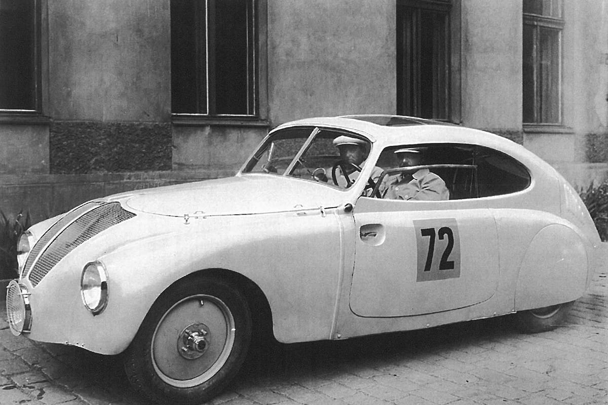 Pontoon Fenders: An Archeology (1920-1945) 53 Praga Super Piccolo 1934