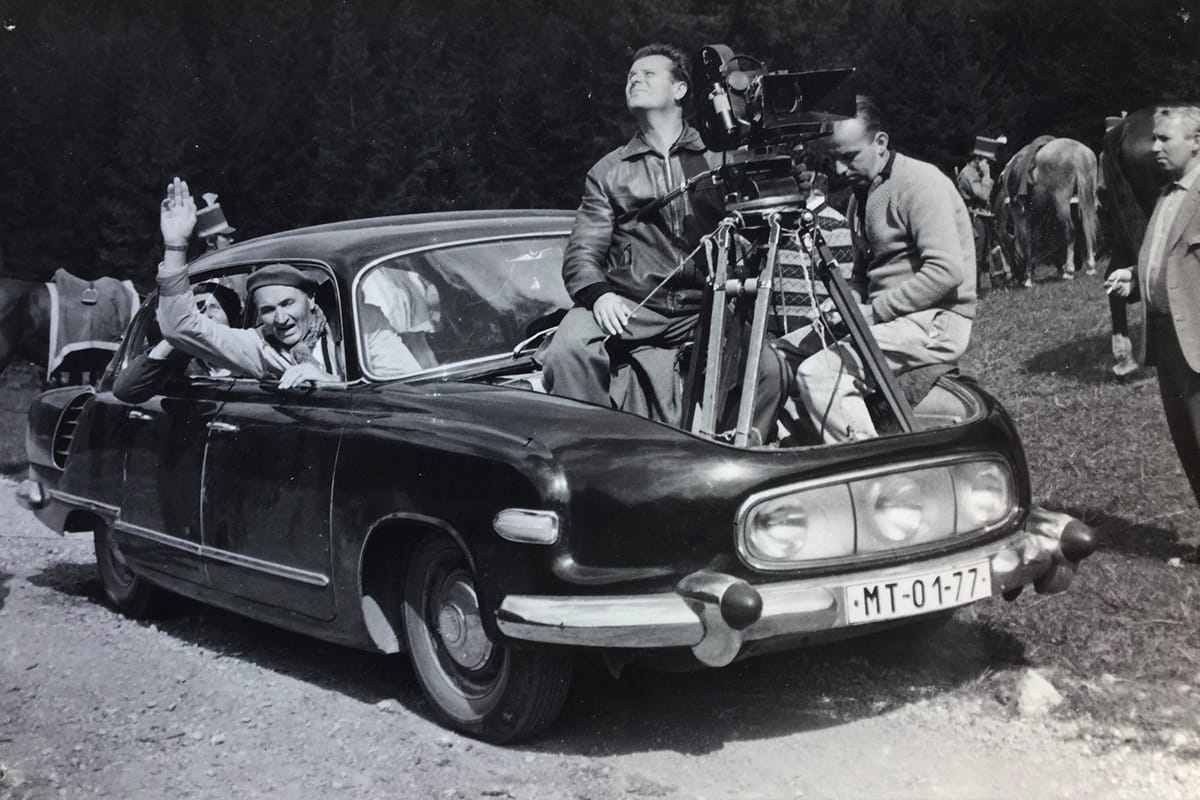 Vintage Photo / CC Caption: Boyz In The Hood T603 camera crew2