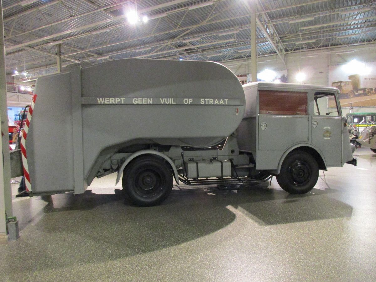 Museum Classics: 1964 And 1968 DAF Garbage Trucks - Nobody Ever Heard Of Selective Waste Collection 2 IMG 8576