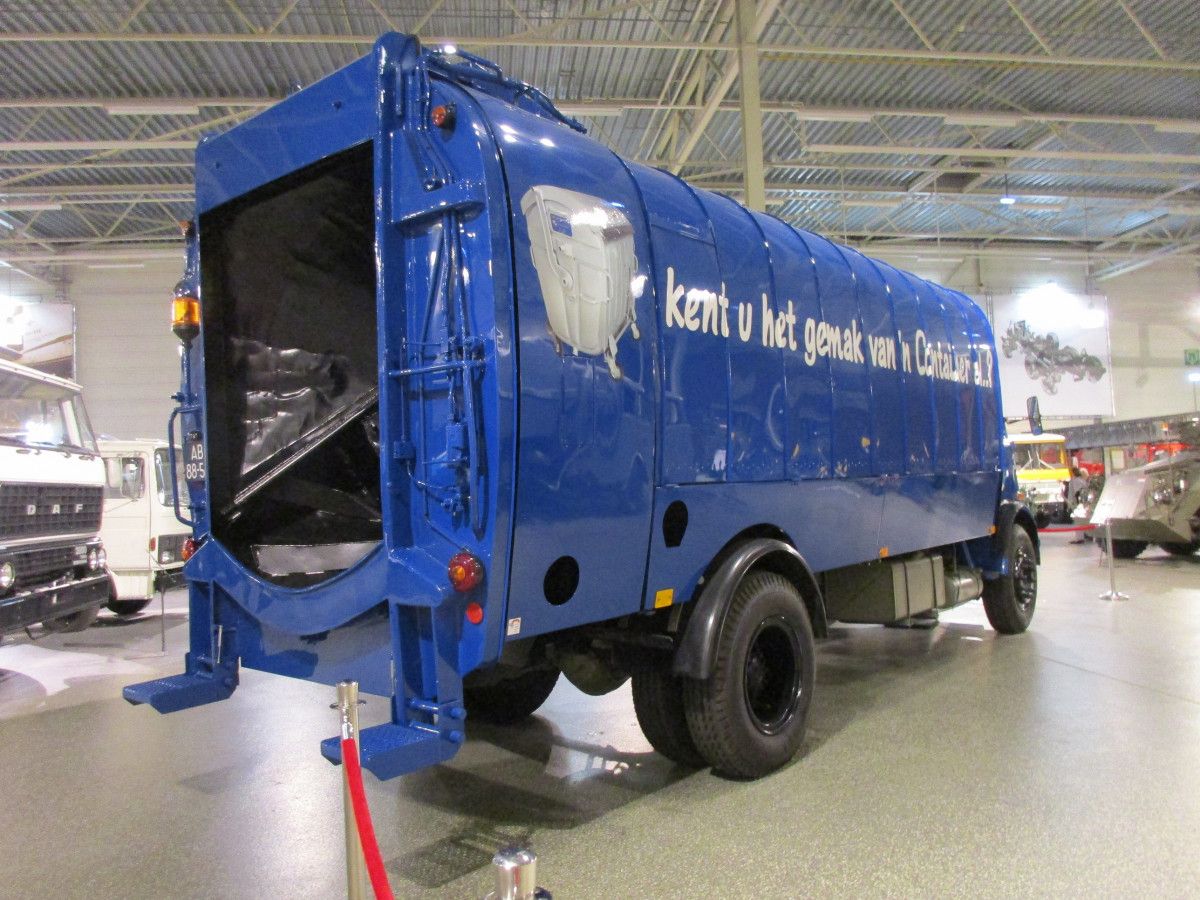 Museum Classics: 1964 And 1968 DAF Garbage Trucks - Nobody Ever Heard Of Selective Waste Collection 11 IMG 8587