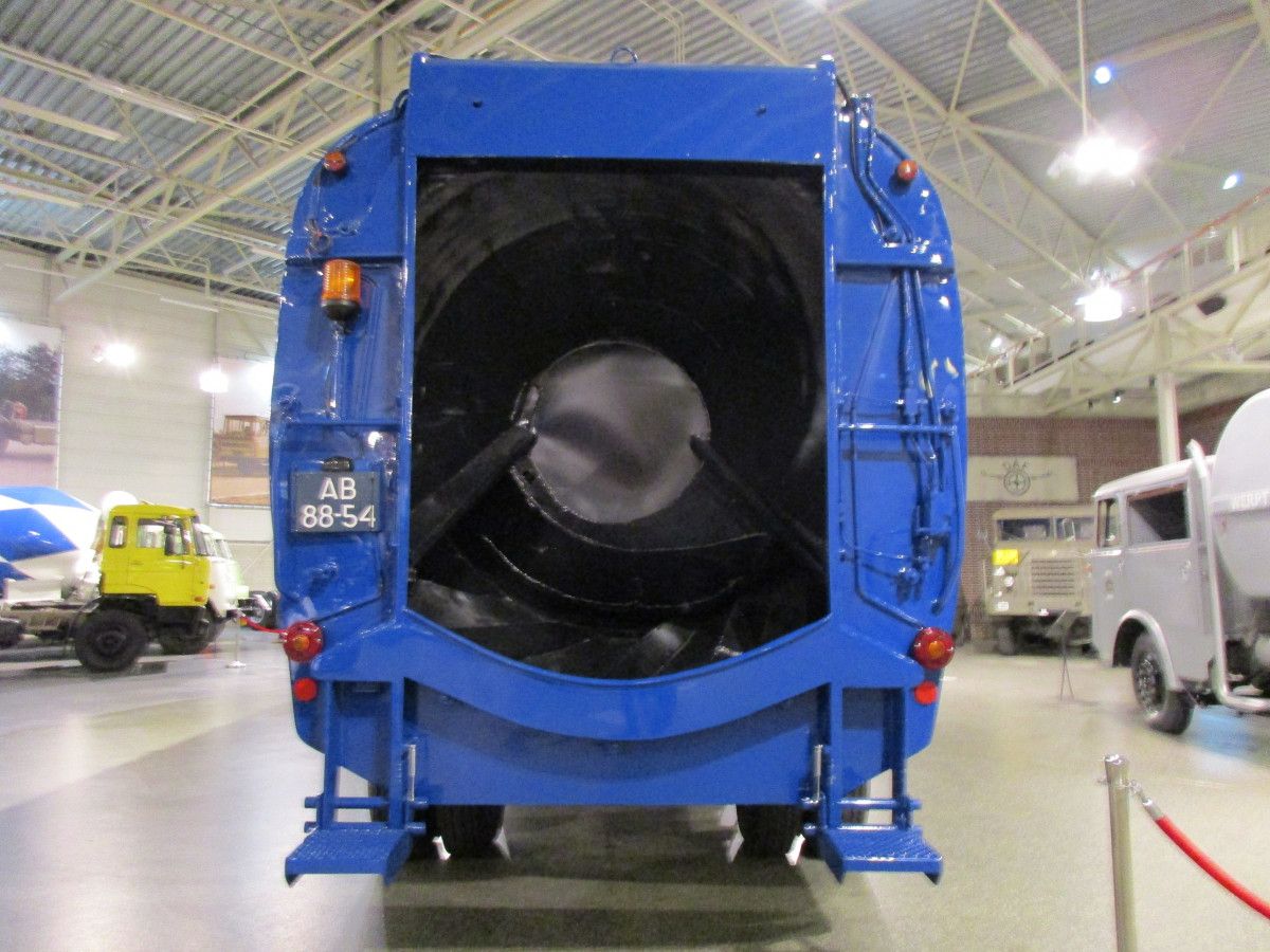 Museum Classics: 1964 And 1968 DAF Garbage Trucks - Nobody Ever Heard Of Selective Waste Collection 12 IMG 8614