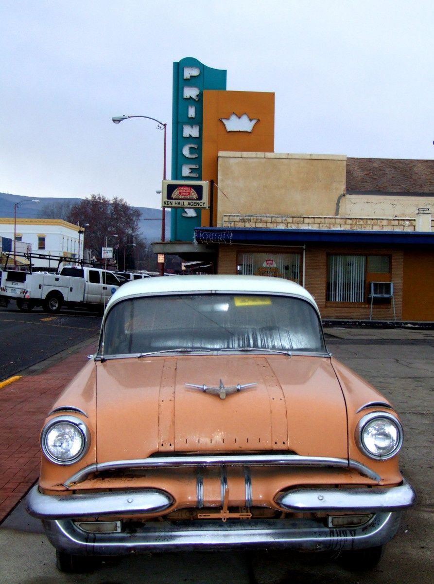 Curtis Perry Outtake: 1955 Pontiac – Color Coordinated shot and posted by Curtis Perry