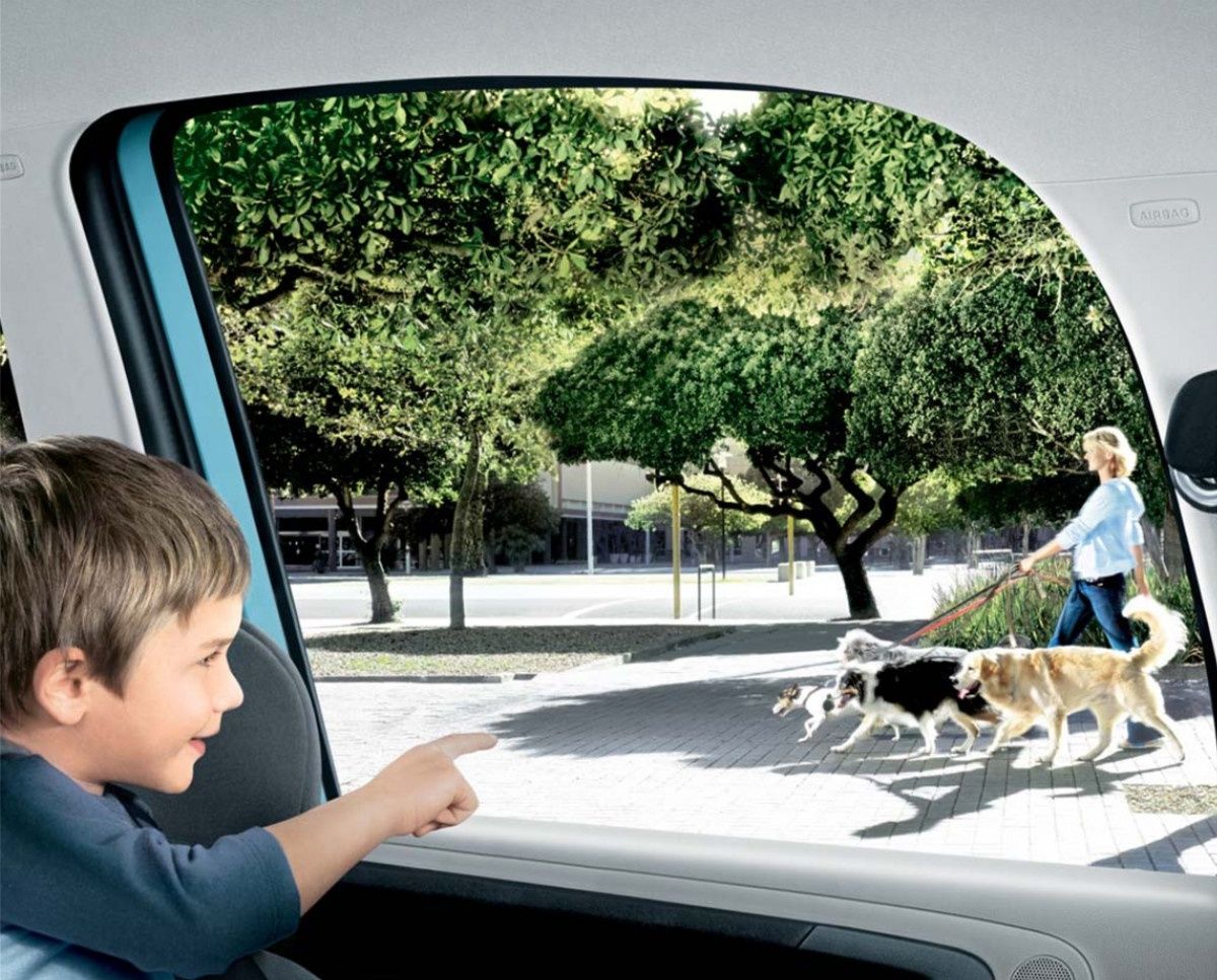 Brochure 2012 Skoda Roomster Rear Seat