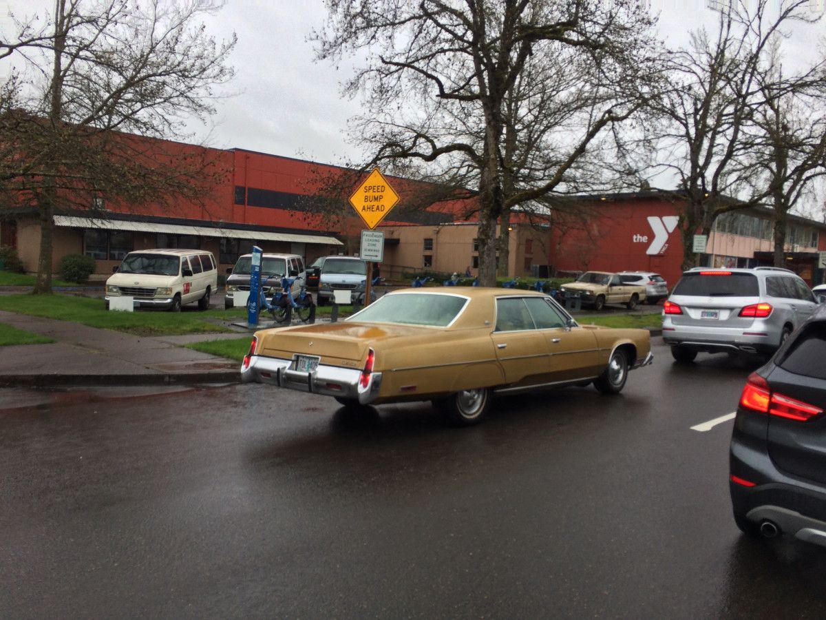 In-Motion Classic: 1976-1978 Chrysler New Yorker - Daily Driver 1 CC 388 016