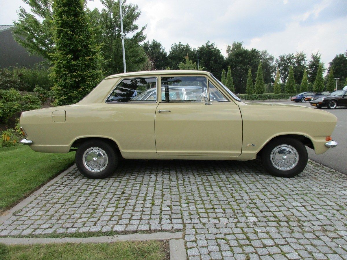 Forgotten Concept: Solaris (1961) - One Of The Most Influential GM Advance Design Studio Concepts Ever 41 Opel Kadett B 2 door side