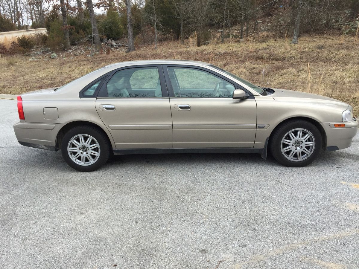 My friend David was enjoying the 98 C70 that I had just sold him. I had my sights on something I almost bought instead of the C70. I had seen [&hellip;]