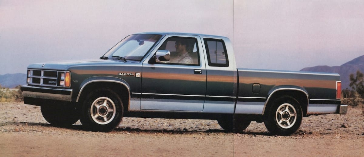 1988 Dodge Dakota: Not Too Big, Not Too Small -- Quietly Defining The Modern Midsize Truck 11 1990 Dakota Club Cab