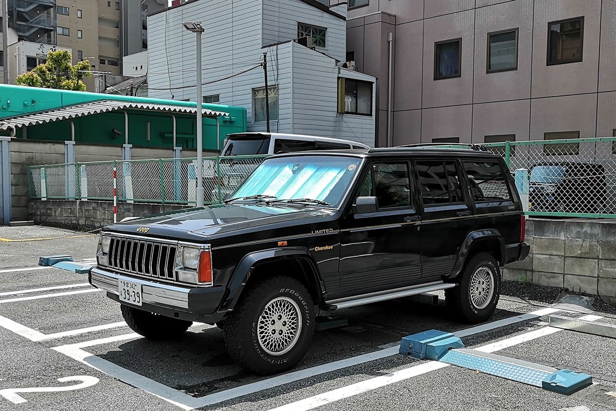 These Jeeps Cherokees were very popular in Europe, back in the day. One of the few American cars that you would see pretty frequently, at least in my corner of [&hellip;]