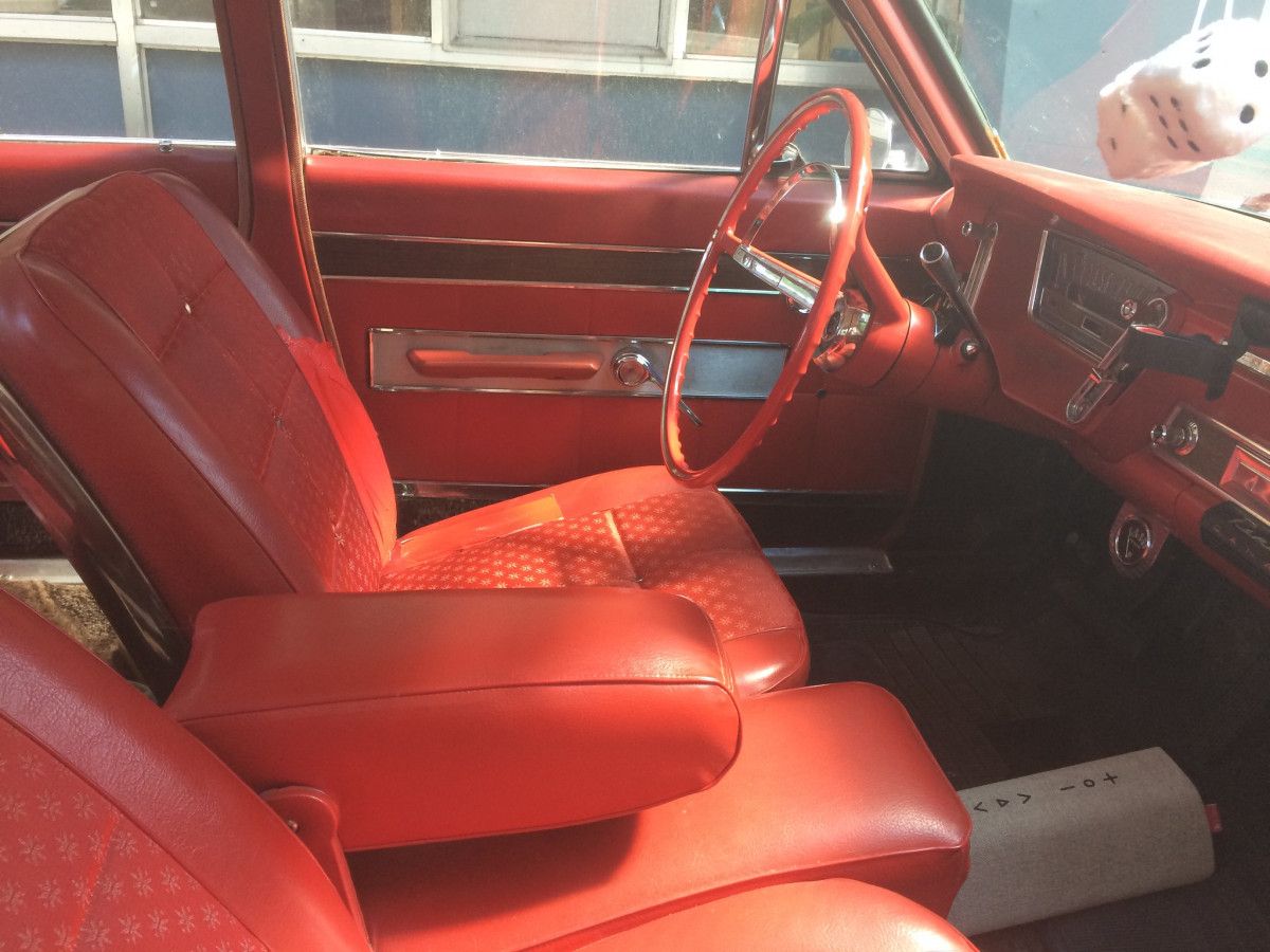Cohort Pic(k) of the Day: 1964 Rambler Ambassador – Hear! Hear! When I spotted this shot of a 1964 Ambassador by robadr at the Cohort, another car suddenly popped in my mind. Does it remind you of a certain other car?