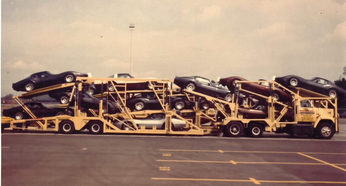 Here’s something different. Take a look at that front axle: it’s driven. This is a Freightliner “Mountaineer”, with driven front and rearmost axles; the middle tag axle is undriven. It’s [&hellip;]