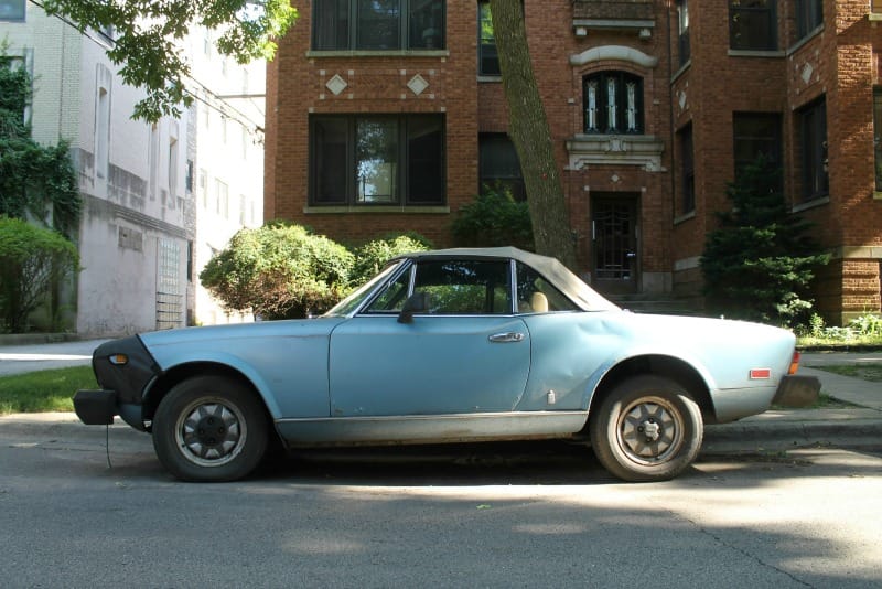 Curbside Finds: An Assortment Of FIAT 124 Sport Spiders / Spider 2000s - This Little Piggy 2 FIAT 124 Sport Spider. Rogers Park, Chicago, Illinois. Friday, July 3, 2020.
