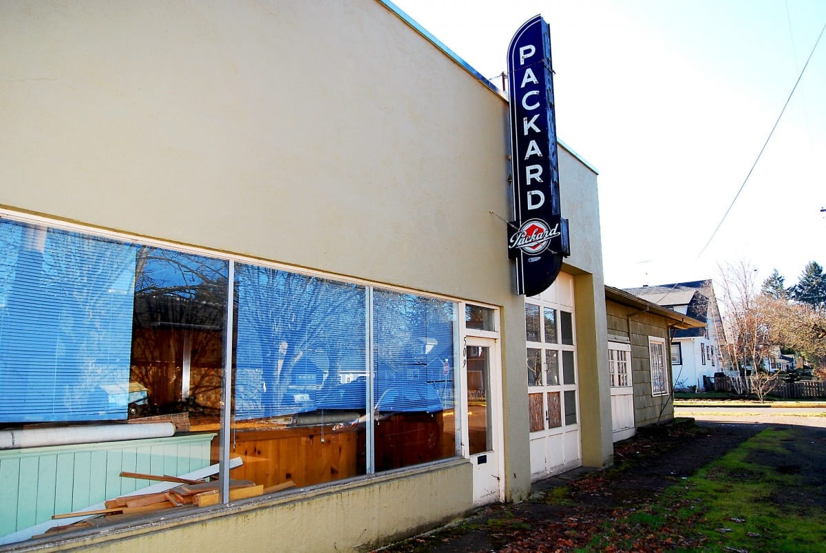 Cohort Pic(k)s of the Day: These Former Packard and Hillman Dealers Still Have Their Signs Curtis Perry found a couple of long-defunct dealerships in his many travels through the small towns of the West, including this former Packard store.
