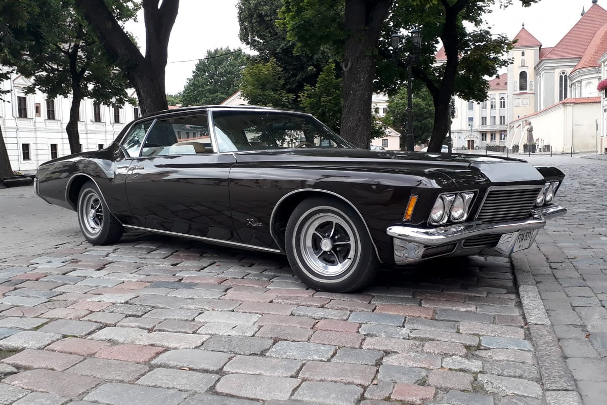 Cohort Pic(k) of the Day: 1971 Buick Riviera – An American in Lithuania Shot by R J in Kaunas, Lithuania