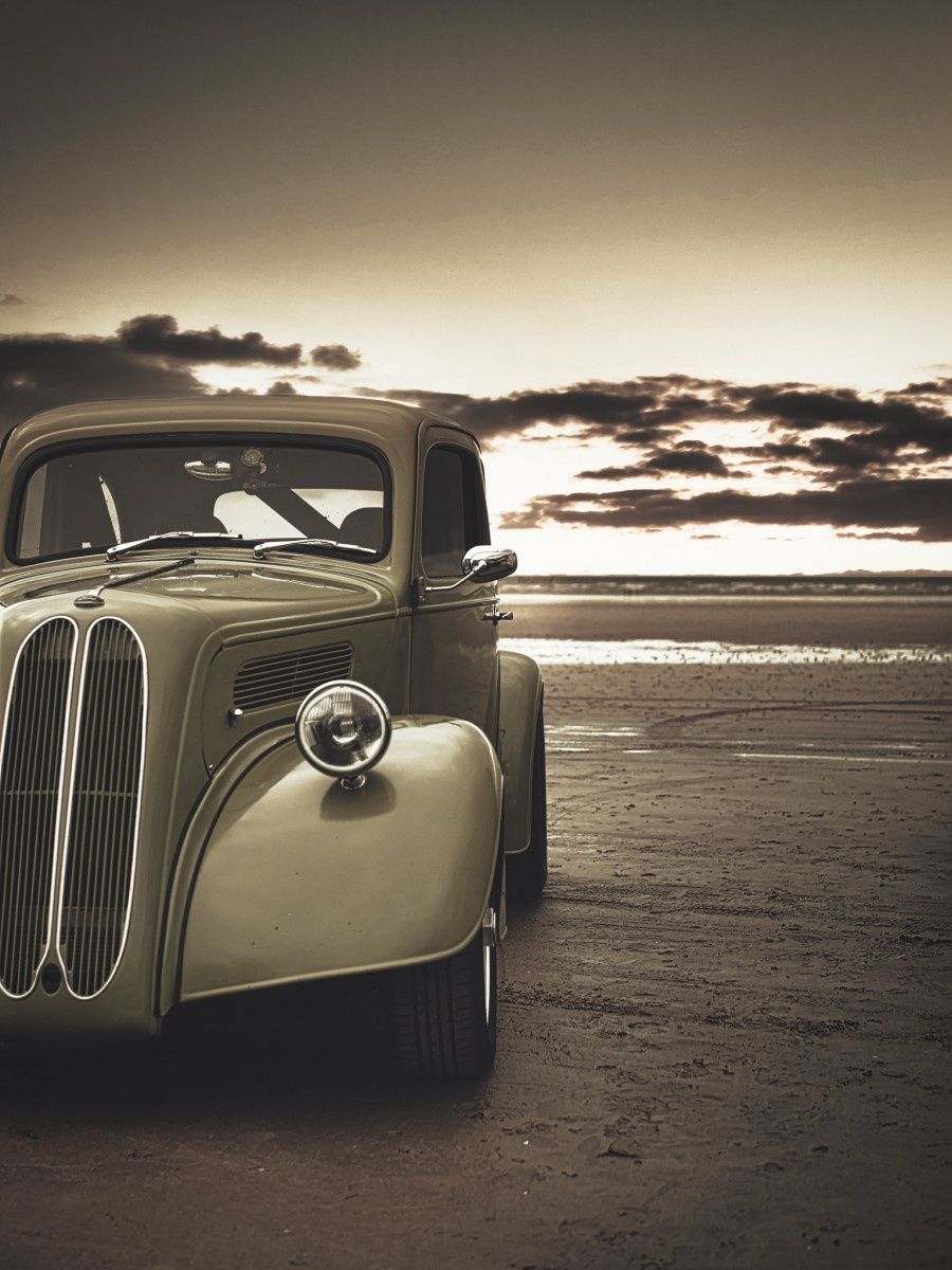 Cohort Pic(k) of the Day: No, It’s Not a BMW shot by Simon White