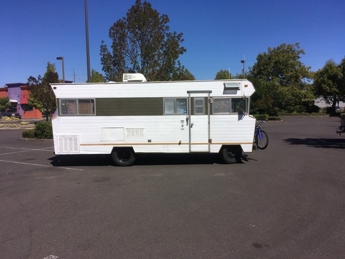 I spotted this very early Winnebago at Home Depot. And just as I got out of my car to get some shots, it started up and burbled off, so no [&hellip;]