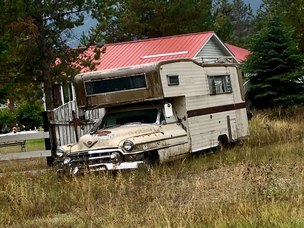 Shot and posted by Jon O’Grady &nbsp; It’s not the first time we’ve shared shots of an old home-built Cadillac motor home, but I can’t resist these. Let’s keep in [&hellip;]