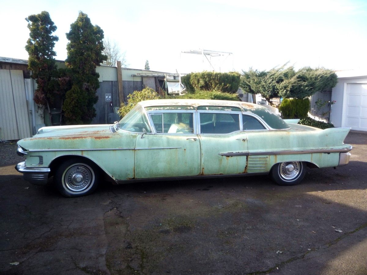 1958 Cadillac Fleetwood 75 Limousine - Who Would Have Bought a Green Over Green Limo? 6 CC 126 152 c
