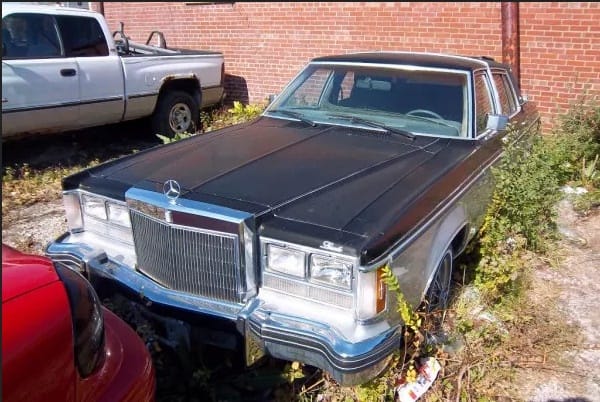 (first posted 10/13/2014)      Pity the poor Lincoln Versailles. Built to a price by the powers-that-be in Dearborn, the resulting Seville-fighter (not really) was a well-made car, the first car with [&hellip;]