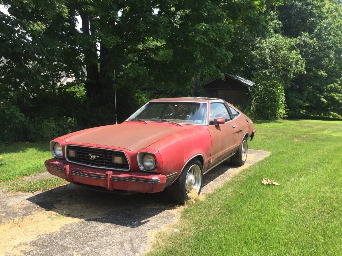 Fred Oliver posted these shots of a ’77 Mustang II he found in Lisbon, CT. This shot from the front has the unfortunate effect of making the MII’s intrinsically poor [&hellip;]