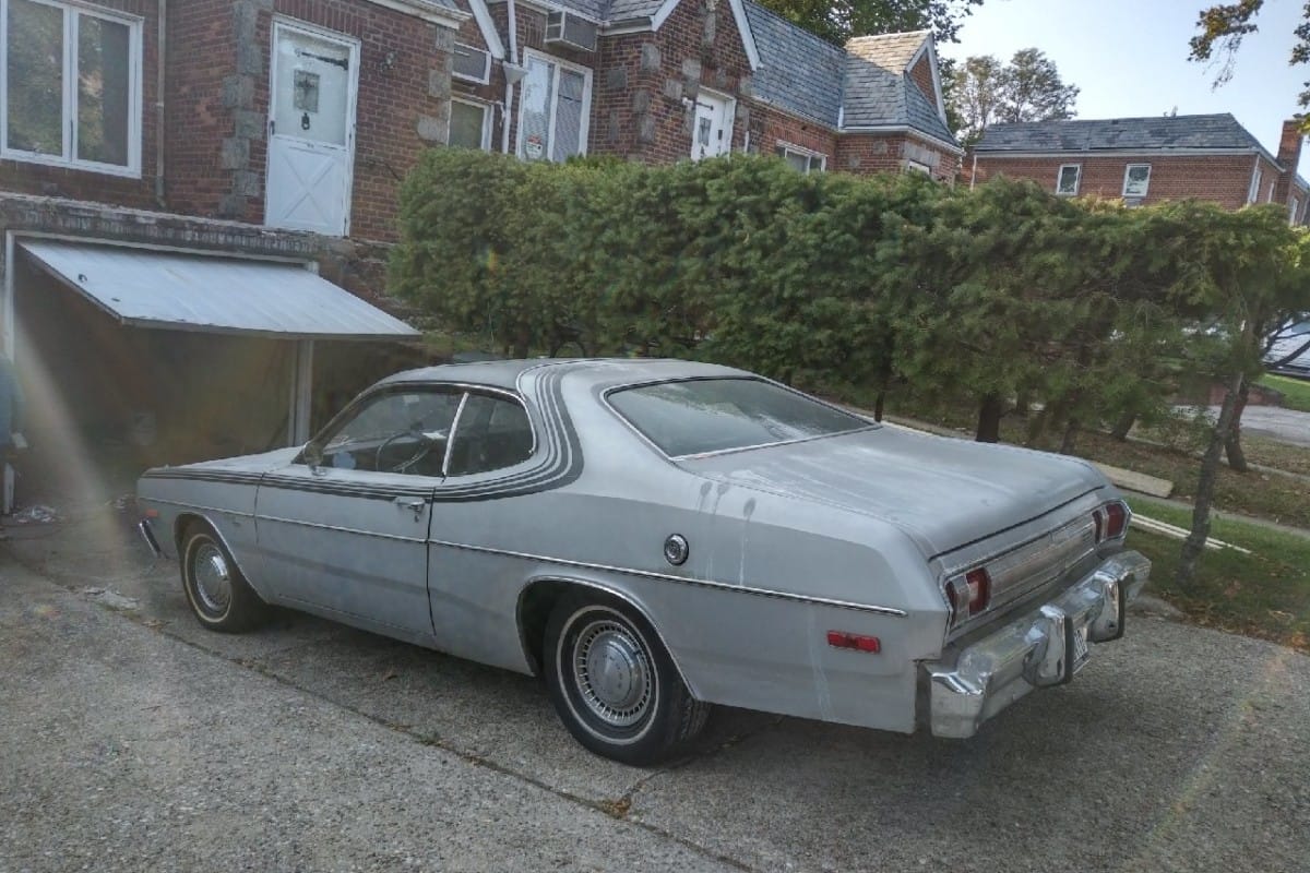 (Submitted by David G.) A neighbor up the hill whose house backs onto a derelict Long Island RR right-of-way died of coronavirus several months ago and the widow is emptying [&hellip;]