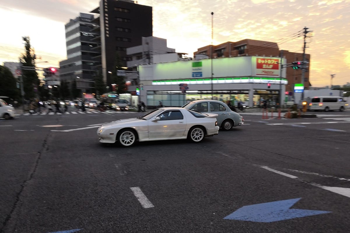 This twofer of an RX-7 overtaking a Mitsuoka Viewt is a good scene-setter for what has been a banner month for CCs. The sunny and cool weather probably helped: car [&hellip;]