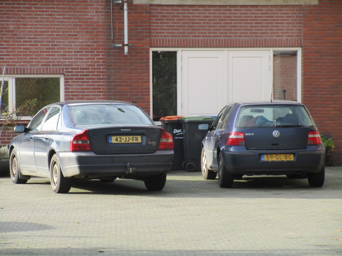 CC Global: 1994 To 2018 Ordinary Rides - Nothing To See Here Folks, Just Move Along! 7 2002 Volvo S80 D5 and 2001 VW Golf 1.4
