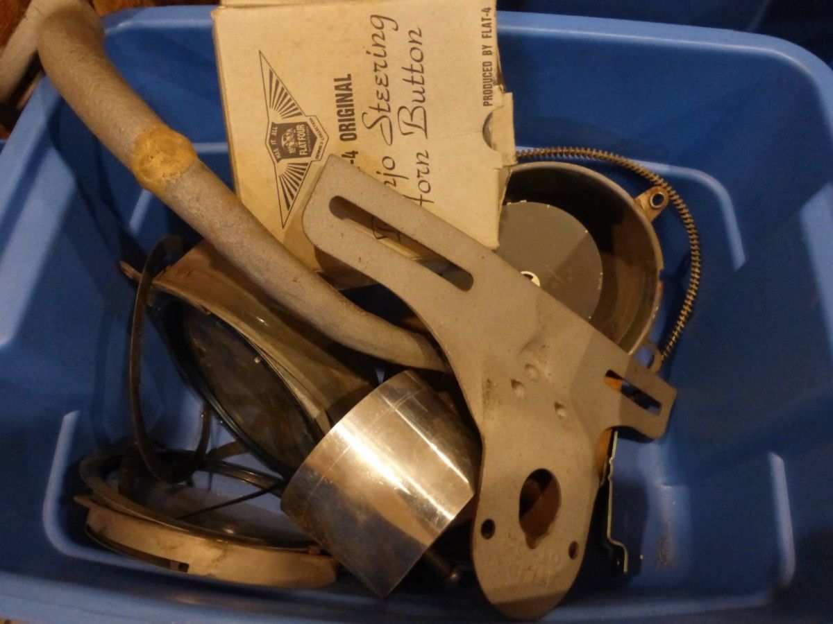 As mentioned in my Studebaker acquisition post, I also bought a semi-mystery tote in the same online auction. I was intrigued by the box for the banjo steering wheel horn [&hellip;]