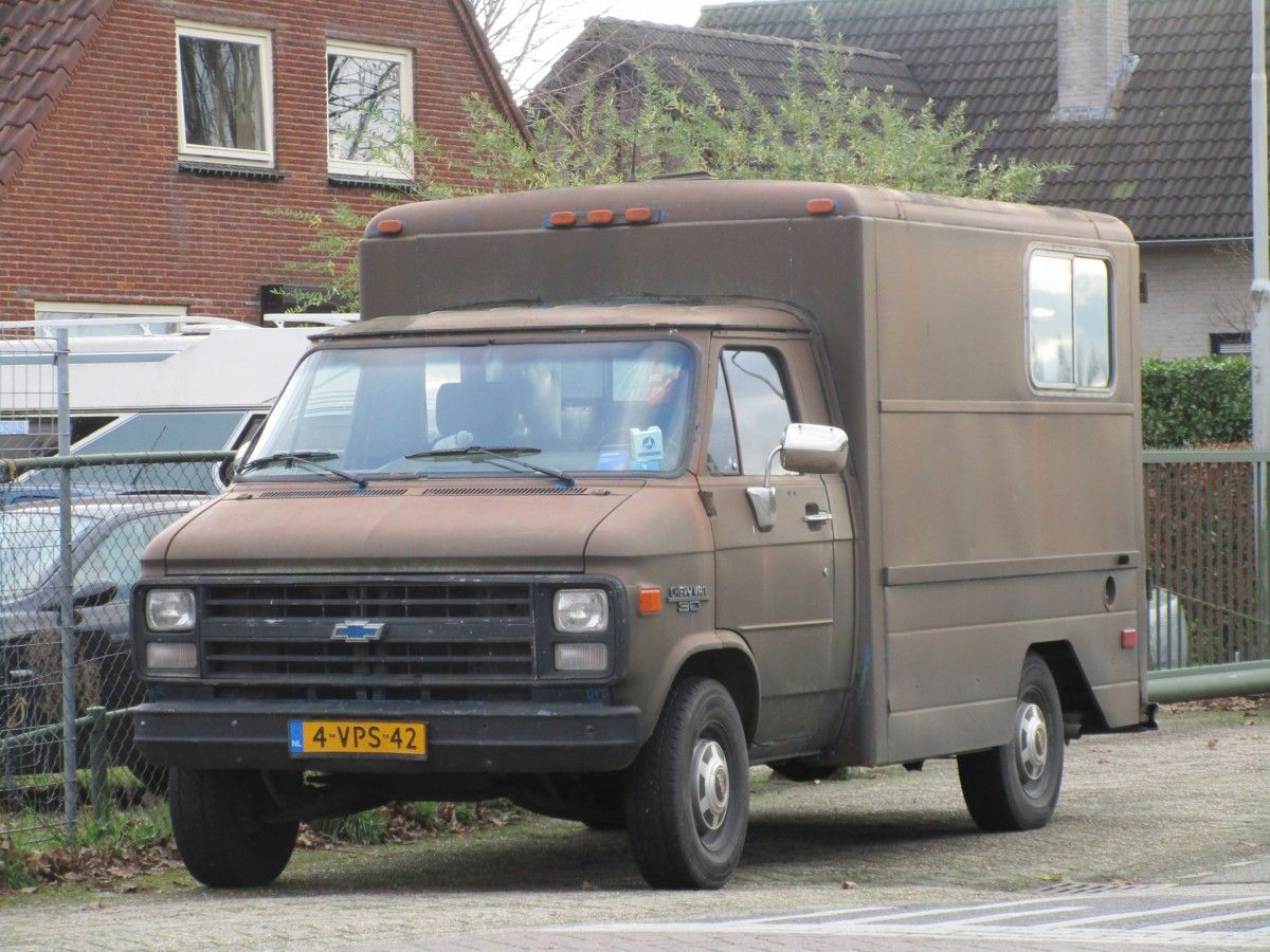 Plenty of Chevy (conversion) vans around here, at least enough to say that these are not really special. But this rather sinister looking beastie might well be the first cutaway [&hellip;]