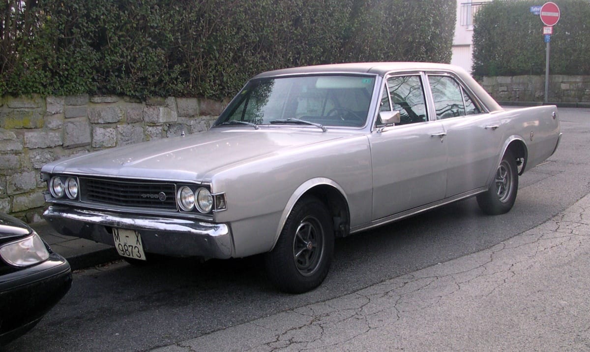 CC TV: A Relatively Large Dodge Dart Relative Dodge advertised their new 1963 Dart as “a compact in the large economy size”. Clever! But how big is “large”? And