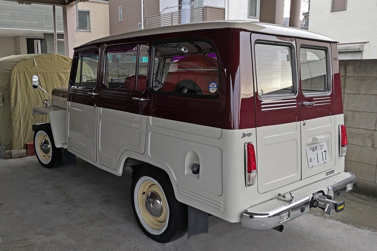 It’s hard to resist these Mitsubishi Jeep wagons at the best of times, but this one was really drop dead gorgeous. The two-tone paintwork, the ample chrome, the interior – [&hellip;]