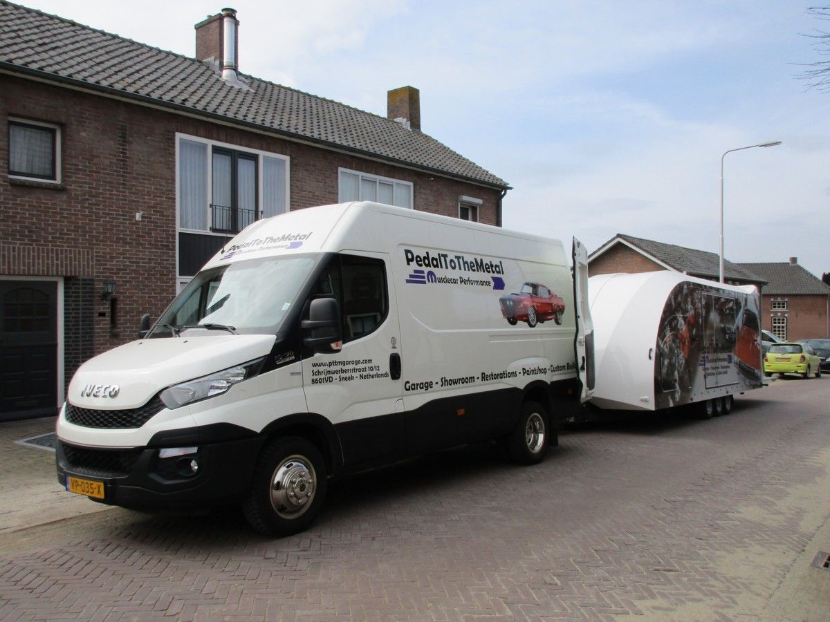 After exactly 10 years, I said farewell to my 1969 Plymouth Barracuda. Last Monday, this magnificent combination came to collect it. In Europe, there’s no better trailer tower in the [&hellip;]
