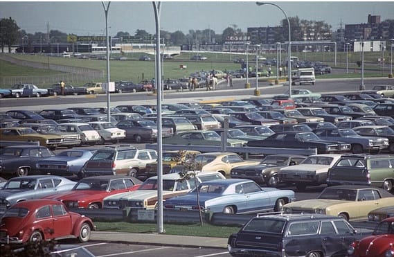 (first posted 10/13/2011)   Vintage parking lots are always a worthwhile place to hang out, so I spent breakfast looking for some vintage shots to share with you. This one is [&hellip;]