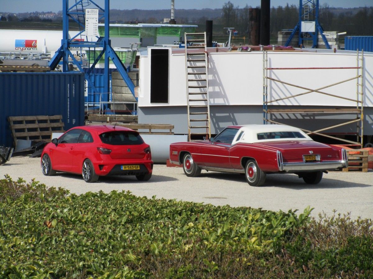 Wordless Outtake: 2016 SEAT Ibiza Cupra 1.8 TSI And 1978 Cadillac Eldorado Biarritz – Polar Opposites