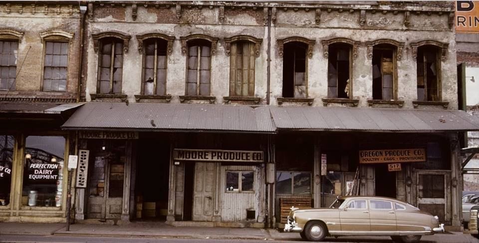 I’m building an album on Google Photos showcasing the best photographs I can find of intriguing examples of Victorian architecture with period cars up front.  This is a very specific [&hellip;]