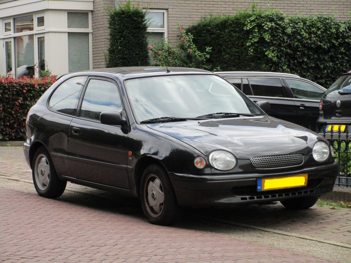 Recently, my neighbor’s son got himself his first, own car. Bought directly from a guy he knows. A practical and cheap runabout, now with 281,000 km (175,625 miles) on the [&hellip;]
