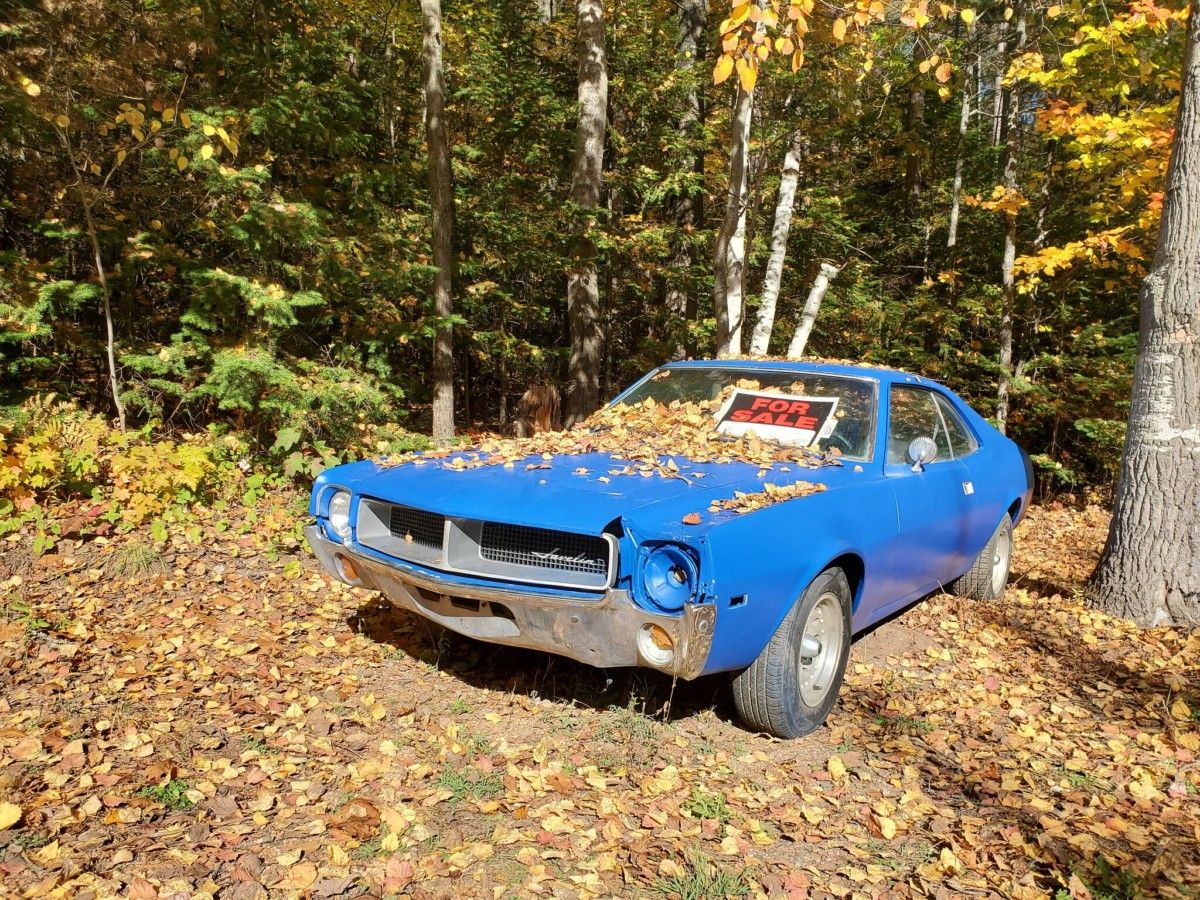 Matt Z found this Javelin resting under an quickly growing blanket of autumn leaves. Before long, it’ll be a blanket of snow, unless someone buys it and gives it a [&hellip;]