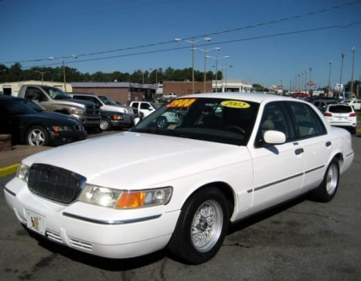 (first posted 10/11/2015)   Just a few days ago, we looked at 5 rare Lincoln-Mercury models. Who would have thought that a luxury division that has generally had a small lineup [&hellip;]