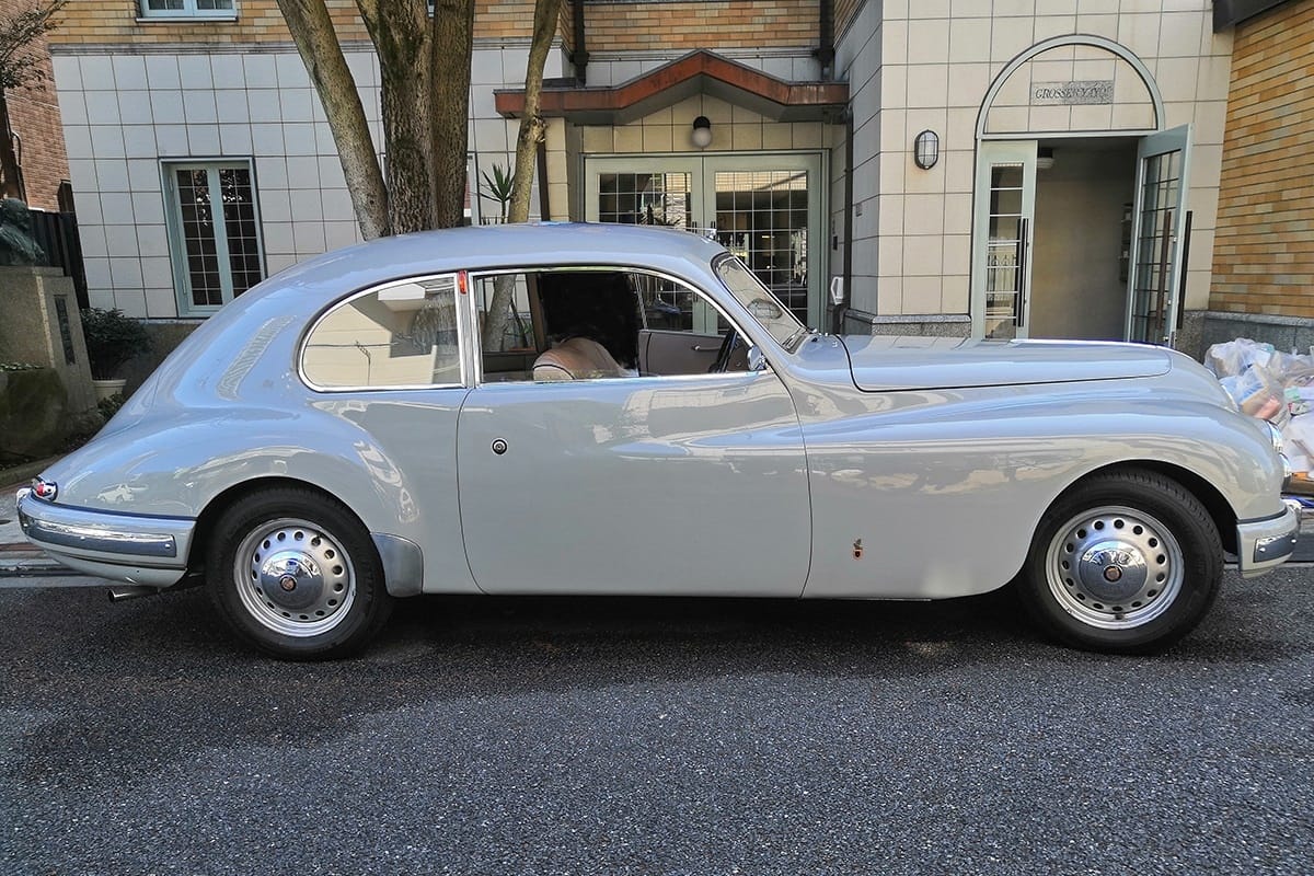 Few marques have the mystique of Bristol. The uniqueness of their hand-crafted two-door cars (they only ever made one four-door model) produced in infinitesimal quantities for eons, initially using prewar [&hellip;]