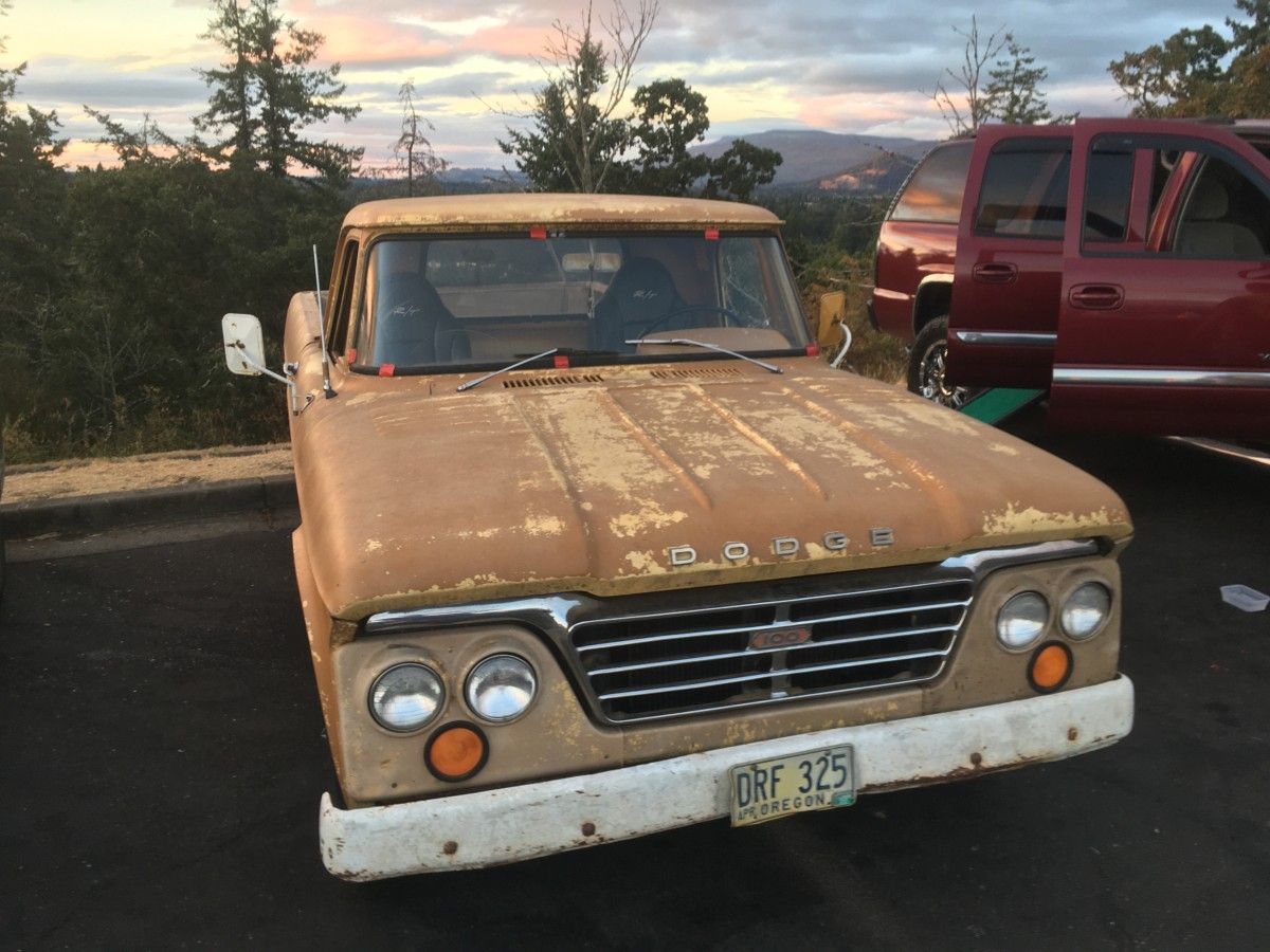 I almost forgot about this fine old Dodge pickup we found on Skinner Butte at sunset one day this past summer. I have a serious soft spot for these early [&hellip;]